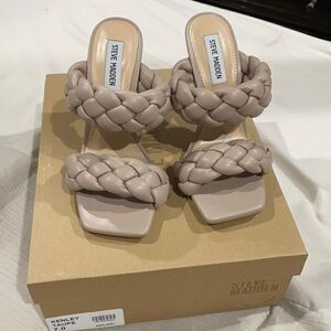 Steve Madden new sandals 